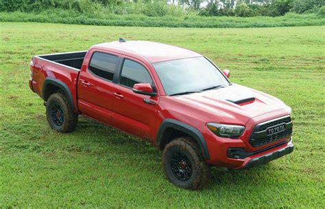 Off Road In Hawaii With The 2017 Toyota Tacoma Trd Pro 95 Octane
