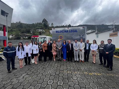 Servicio De Medicina Legal Y Ciencias Forenses Entregará Un Vehículo