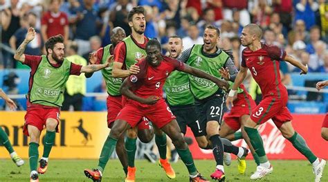 Seleção portuguesa de futebol) has represented portugal in international men's football competition since 1921. Portugal vs France, Euro 2016 final: Twitter erupts after ...