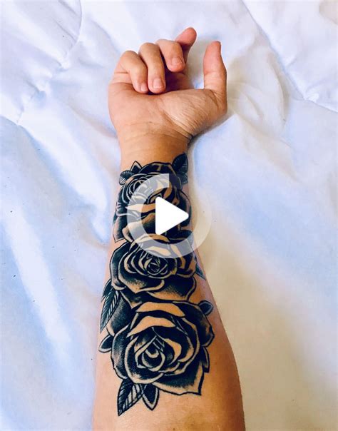 Wrist tattoos are cute, special and usually they are made as a pair if you're looking for a tiny and beautiful rose tattoo on your wrist, you can take a look at the following one. Black roses tattoo in 2020 | Rose tattoos, Small rose ...