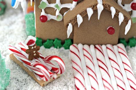 Gingerbread House Peppermint Sled Organize And Decorate Everything