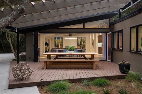 A Mid Century Modern House In California Gets A Remodel Contemporist