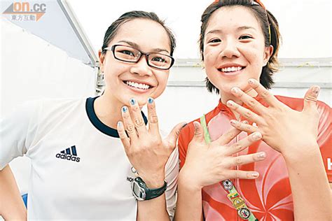 Jun 02, 2021 · 加拿大卑詩省一所寄宿學校舊址，近期偵測到地底下竟埋藏215具兒童的遺體，再度揭開了楓葉之國的黑歷史！原來加拿大從1890年開始，對當地原住民. 貪靚女車神鬥晒美甲 - 東方日報
