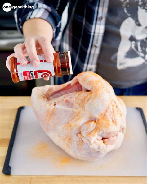 The butterball electric turkey fryer is designed to be used indoors. How To Cook A Turkey In An Electric Roaster | Recipe ...