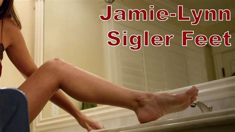 Jamie Lynn Sigler S Feet Youtube