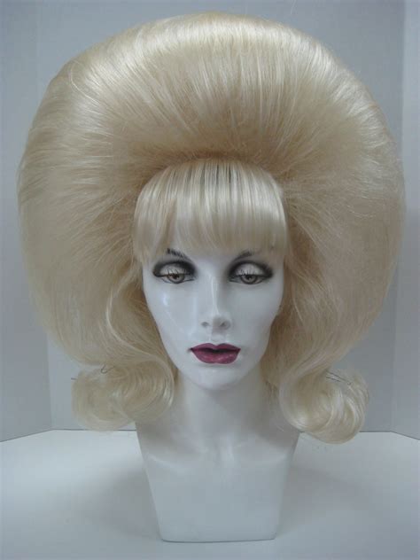 Outfitters Wig Wigs 6626 Hollywood Blvd Hollywood Ca 90028 Bouffant Hair Big Blonde Hair