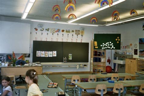 A Peek into a First Grade Classroom in Switzerland - Fairy Dust Teaching