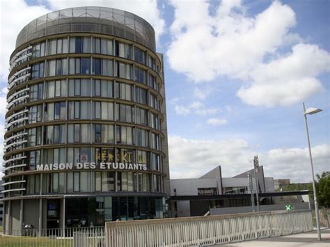 Cy cergy paris université is a public institution and a leading center for teaching and research that welcomes over 1,500 international students from 54 different countries out of a total. De l'université de Cergy-Pontoise à la BnF - Alina Reyes