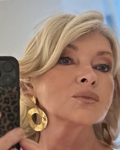 Martha Stewart Posts Thirst Trap Wins Influencer Award