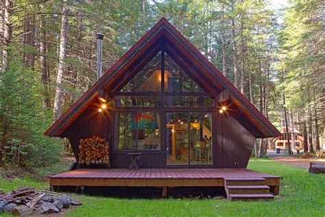 Washington has vast areas of national parkland covering large parts of the state. Rental Cabin | Tacoma, Washington | Glamping Hub