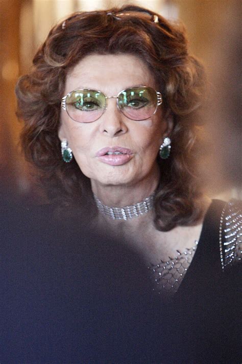 The story of sophia loren, a hollywood star who only loved. Enchanting film icon Sophia Loren in valley for Festival del Sole tribute | Arts & Theatre ...