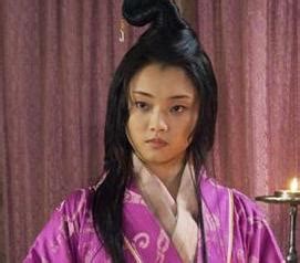 黃正音 朱藝琳（童年） 李彩允（少年） 徐賢珠（香港tvb：徐玄珠） 樂觀活潑的不婚主義者，前漫画組成员: 三國十大霉女（7）李春香：為曹操立下大功為何反遭處死 - 每日頭條