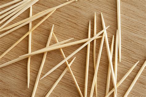 Free Stock Photo 17147 Loose wooden toothpicks or cocktail sticks ...