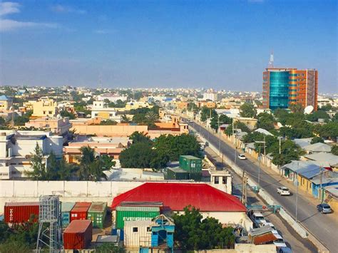 It lies on the southern shore of the gulf of tadjoura, which is an inlet of the gulf of aden. The 3 biggest Somali cities Mogadishu and Hargeysa and ...