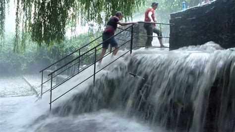 Das wetter in nordhausen, thüringen heute, mittwoch, 14.7.2021: Starkes Hagelunwetter am Hölderlinturm in Tübingen - YouTube