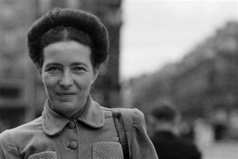 ¿qué Es Una Mujer Según Simone De Beauvoir Poresto