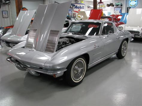 Greg Wyatt Auto Sales 1963 Corvette Coupe Sebring Silver Fuelie ‘sold”