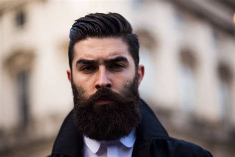Full Beard Styles And Tips On Growing And Styling Full Beard Style De Barbe Types De Barbes