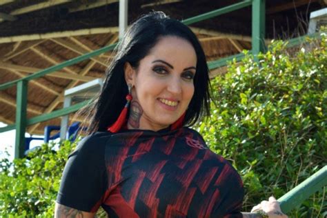 atriz pornô elisa sanches quer largar carreira e revela novo objetivo jh notícias