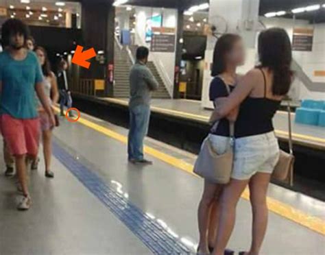 This Photo Of 2 Girls Kissing In A Brazil Subway Is Going Viral You Need To Know Why