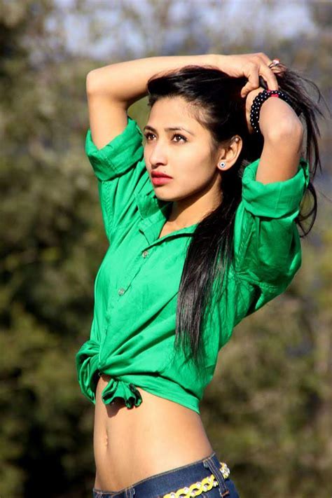 Smrity Shrestha Nepali Model And Actress Lovely Photos