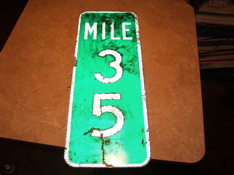 Vintage Retired Aluminum Green Mile Marker 35 Road City Street Sign