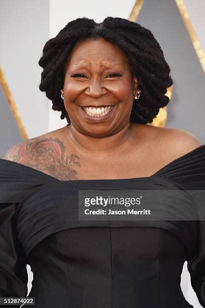Whoopi Goldberg Oscars Photos And Premium High Res Pictures Getty Images