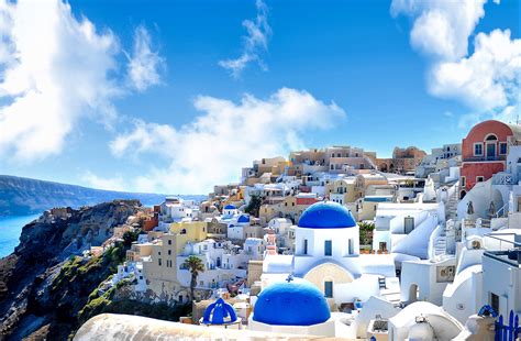 10 Top Tourist Attractions In Greece