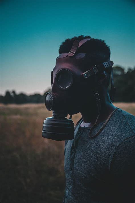 Man Gas Mask Mask Dark Hd Phone Wallpaper Peakpx