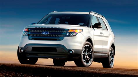 2015 Ford Explorer Xlt Appearance Pack Adds 20l Turbo Big Wheels And