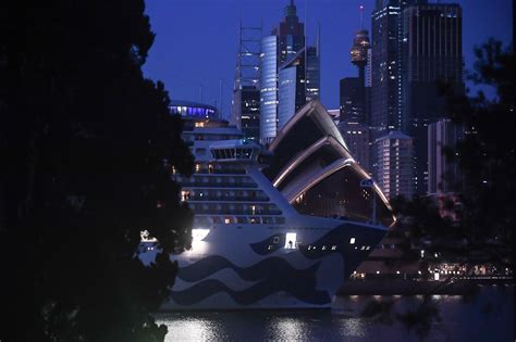 Majestic Princess Lands On Sydneys Floating Runway Cruise Passenger