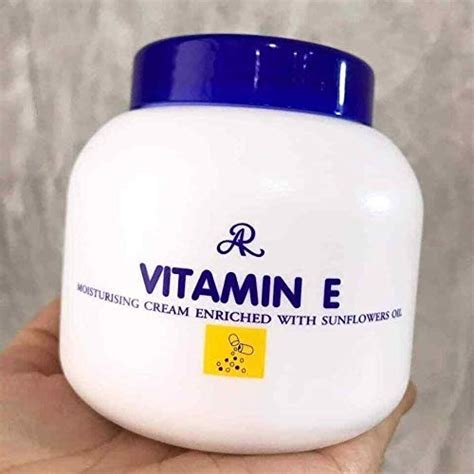 Ar Vitamin E Moisturizing Cream Enriched With Sunflower Oil 200ml