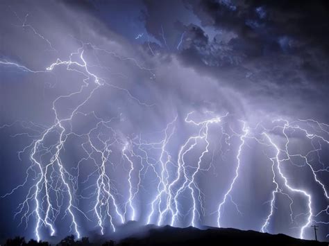 Two Of The Longest And Biggest Lightning Strikes On Earth Have Been