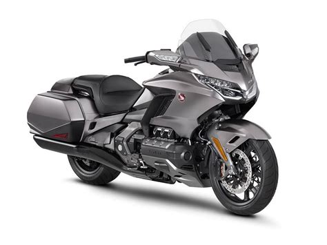 Reports and photos in india. 2018 Honda Gold Wing Launched In India - Price, Engine ...