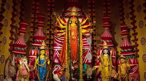 11 famous durga puja pandals in kolkata you must visit in 2021