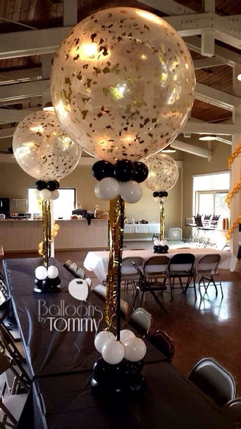 Clear 3 Foot Balloons Jazzed Up With Confetti An Elegant Centerpiece