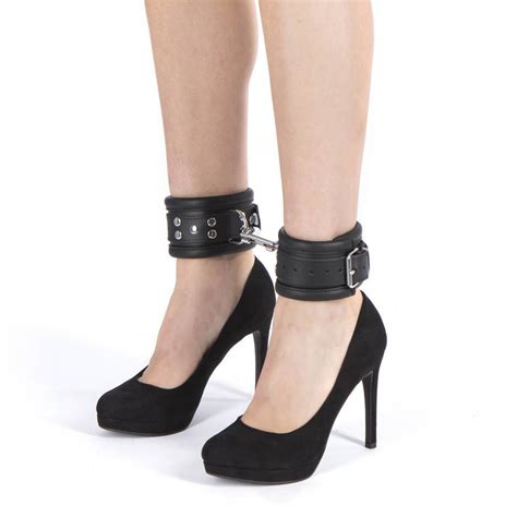 DOMINIX Deluxe Heavy Leather Ankle Cuffs Wrist Ankle Restraints Lovehoney