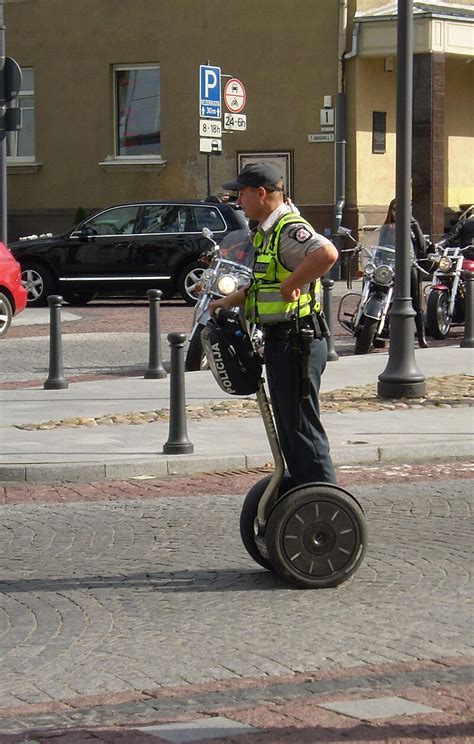Filesegway Cop Wikimedia Commons