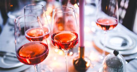 Drinking Wine Prevents Sore Throat And Dental Plaque Wine International Association Wia