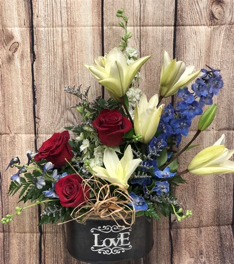 The service i get at swan has always been the best. Designers choice in Bloomer, WI | Bloomer Floral & Gift Shop