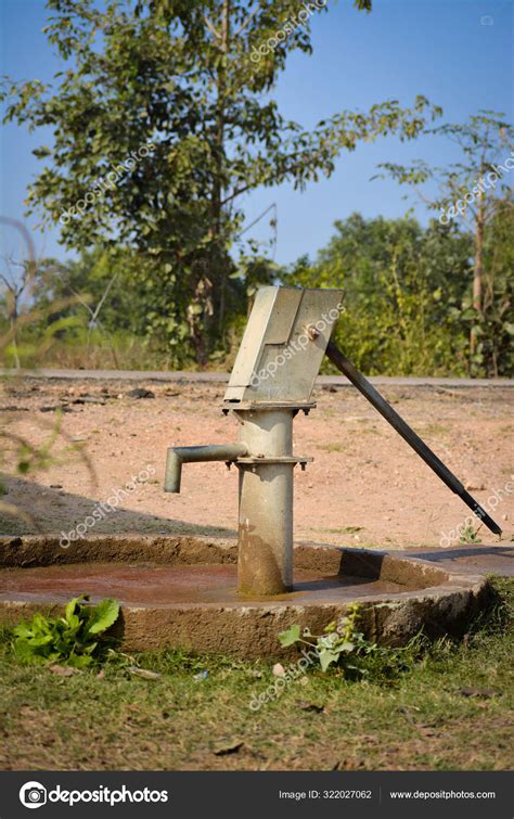 Old Hand Operated Water Pump Rural India — Stock Photo © Sahilghosh1086