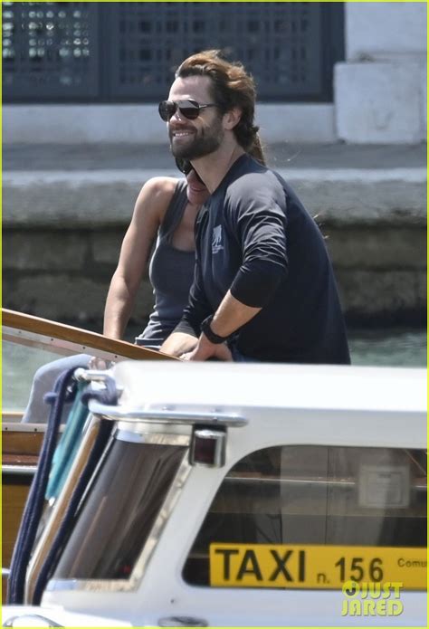 Jared Padalecki And Wife Genevieve Go For Boat Ride Through The Venice Canals Photo 4592518