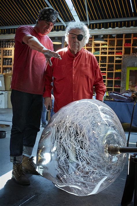 Dale Chihuly Captures The Movement Of Lace In Glass In Merletto Collection
