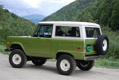 Lifted Uncut Early Bronco Perfect Bronco Ford Trucks Ford Bronco