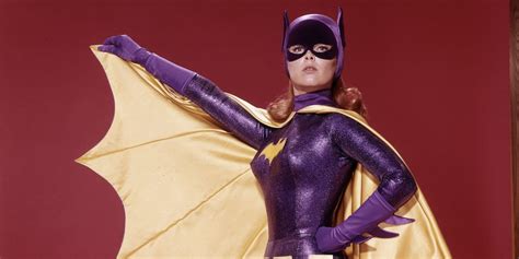 Yvonne Craig Dies Actress Who Played Batgirl On Batman In 1960s Dies