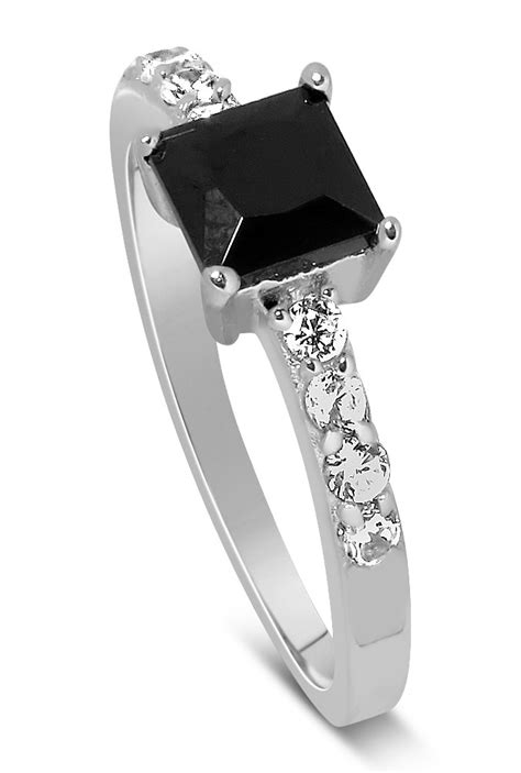 Luxurious 1 Carat Princess Cut Black And White Diamond Engagement Ring