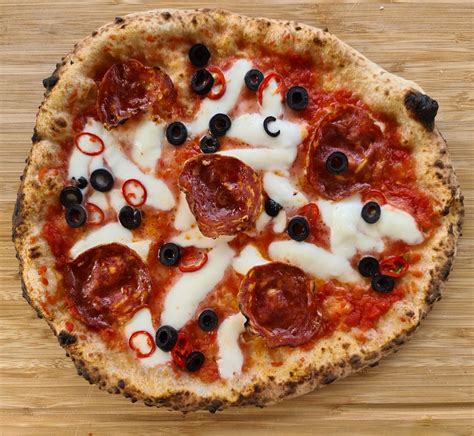 Authentic Pizza Diavola Recipe Hot And Delicious The Pizza Heaven