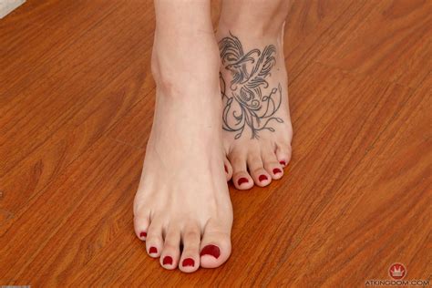 audrey royal s feet