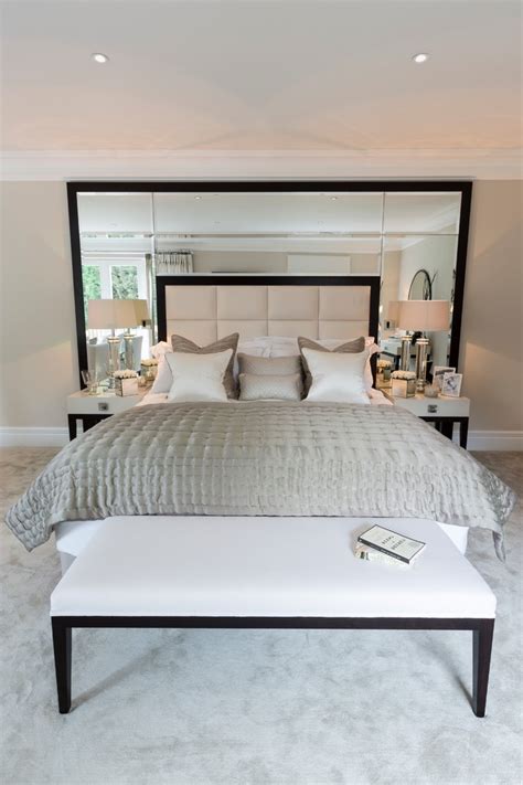 20 Bedroom Mirror Decor And Placement Ideas