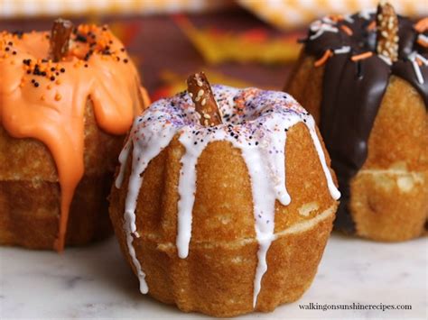 The wonderful thing about mini bundt cakes is that since there are so many designs of bundt cake pans available these days, you can make gorgeous cakes that will always be. Mini Pumpkin Bundt Cakes | Walking On Sunshine Recipes
